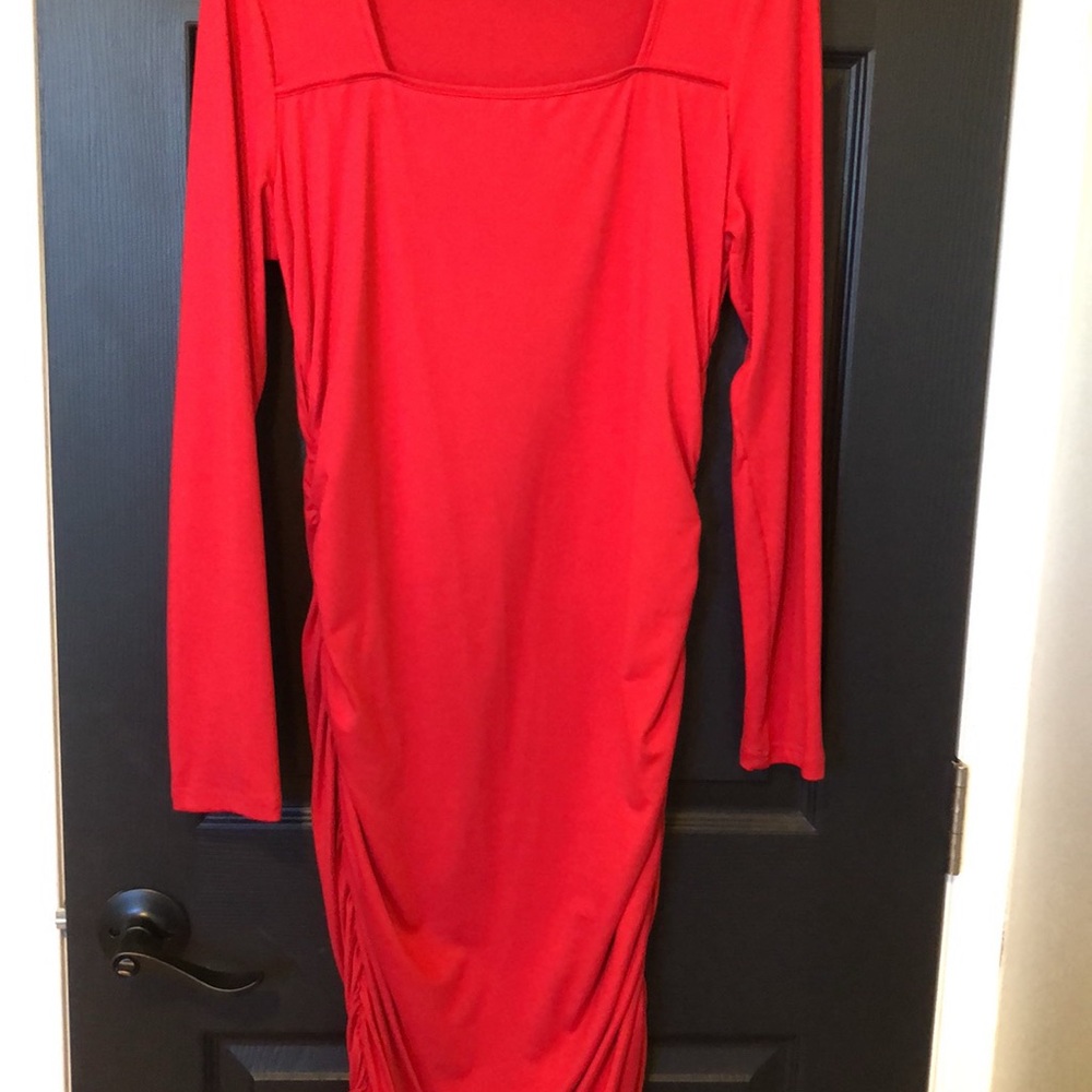 Elegant Red Long Sleeve Dress